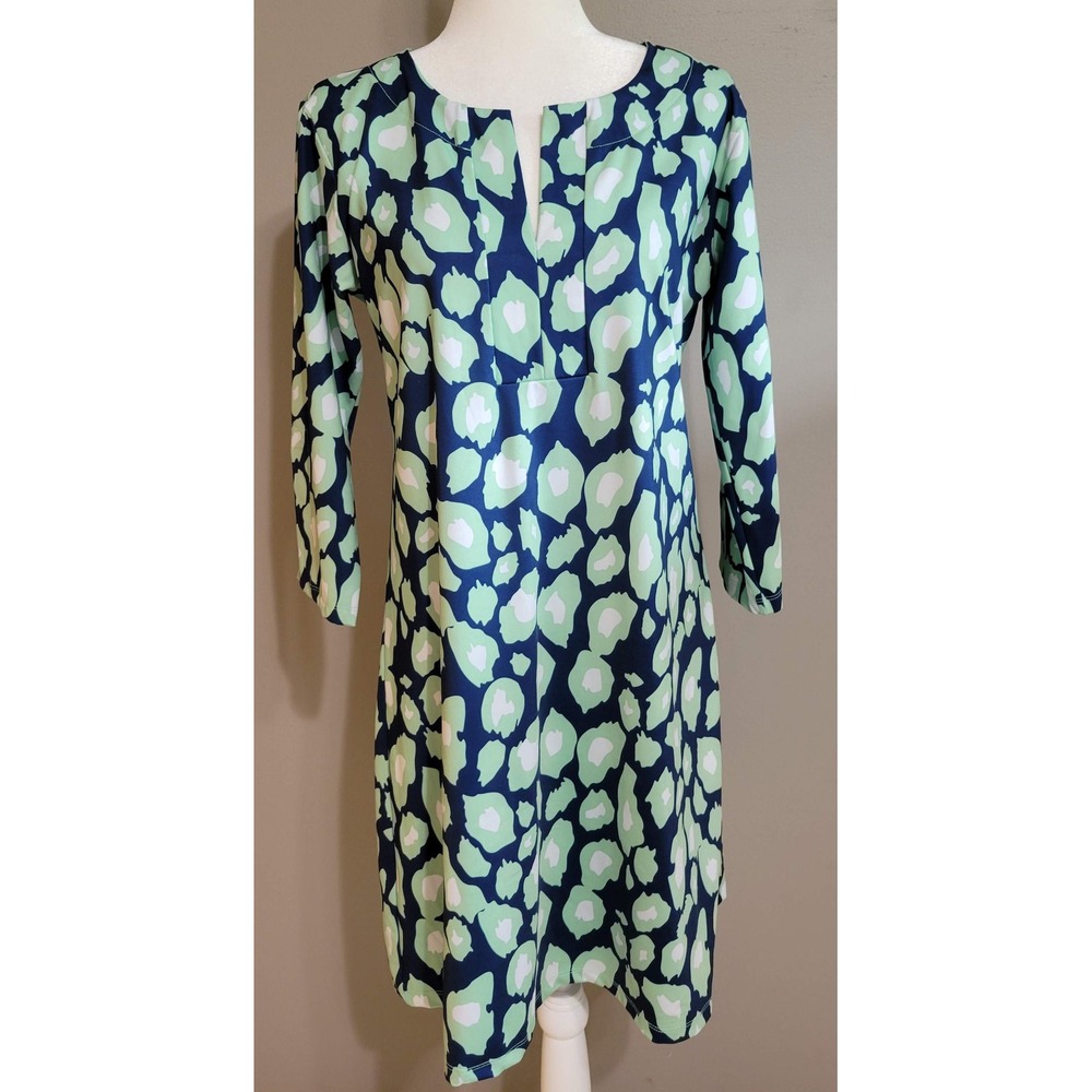 Chelsea Gunn Split Sleeve Shift Dress